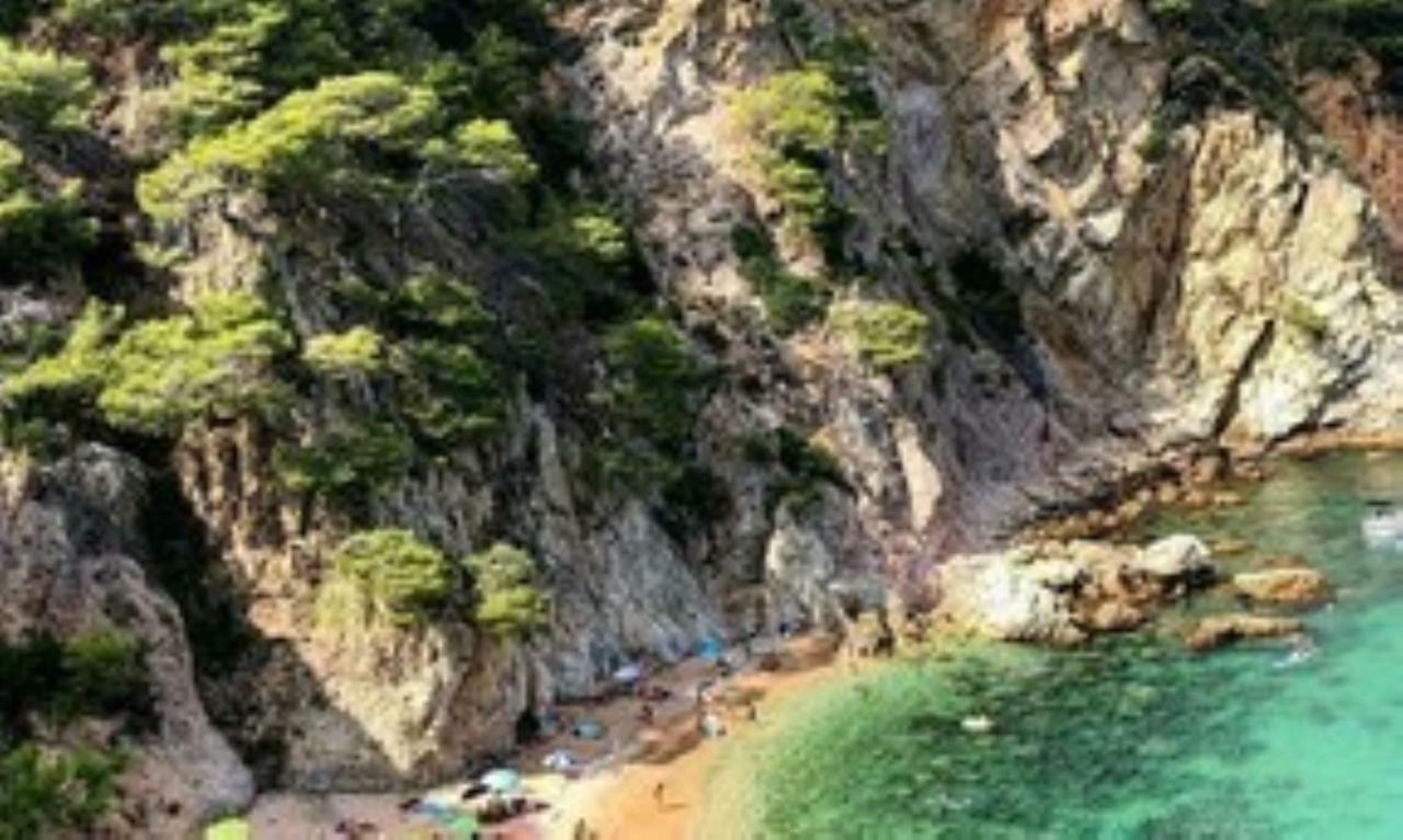 Cala Salions, Chalana I Apartamento Girona Exterior foto